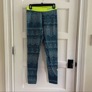 Nike Pro fair isle leggings